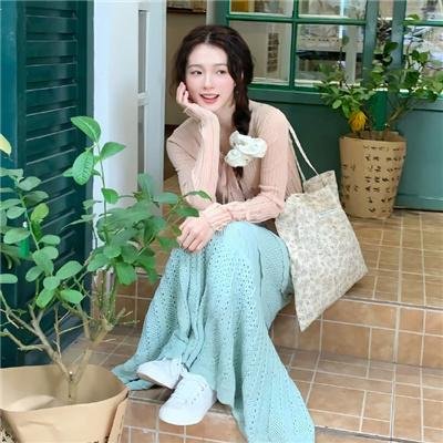 甜蜜寂寞女孩